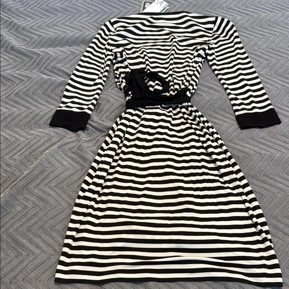 NWT DVF New Julian Two Black/White Stripe Wrap Dress - Picture 10 of 10